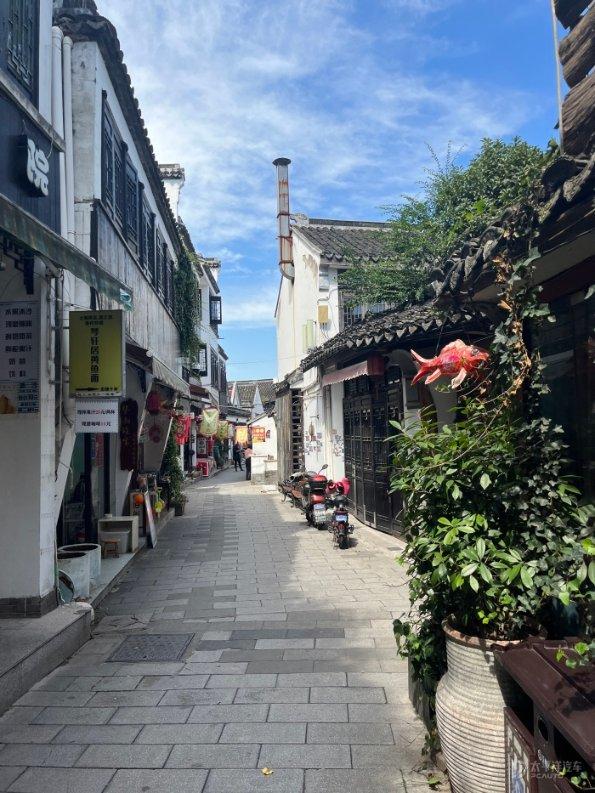 这届年轻人送礼：父母第一，领导最后