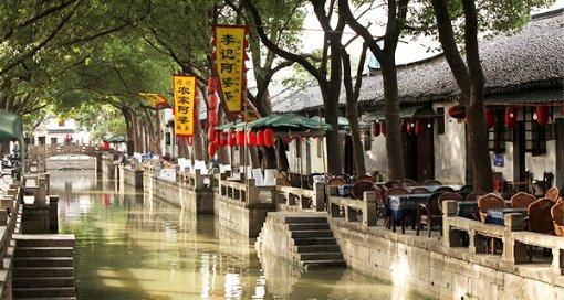 恐龙绝地逃生
